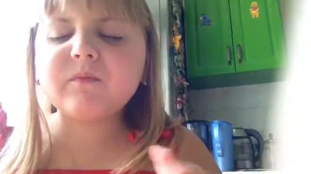 Пробуем вкусняшки пальцами в фильме￼ смотреть онлайн