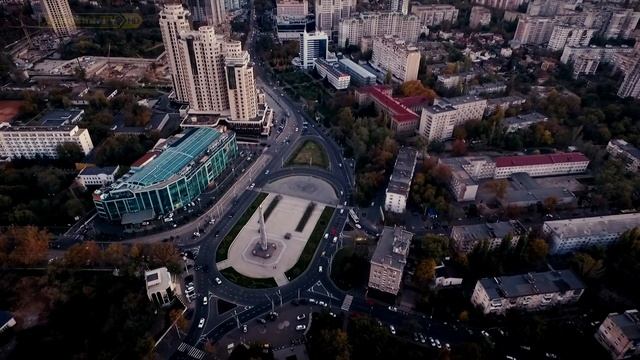 ДумскаяView - Площадь 10 Апреля Осень смотреть онлайн