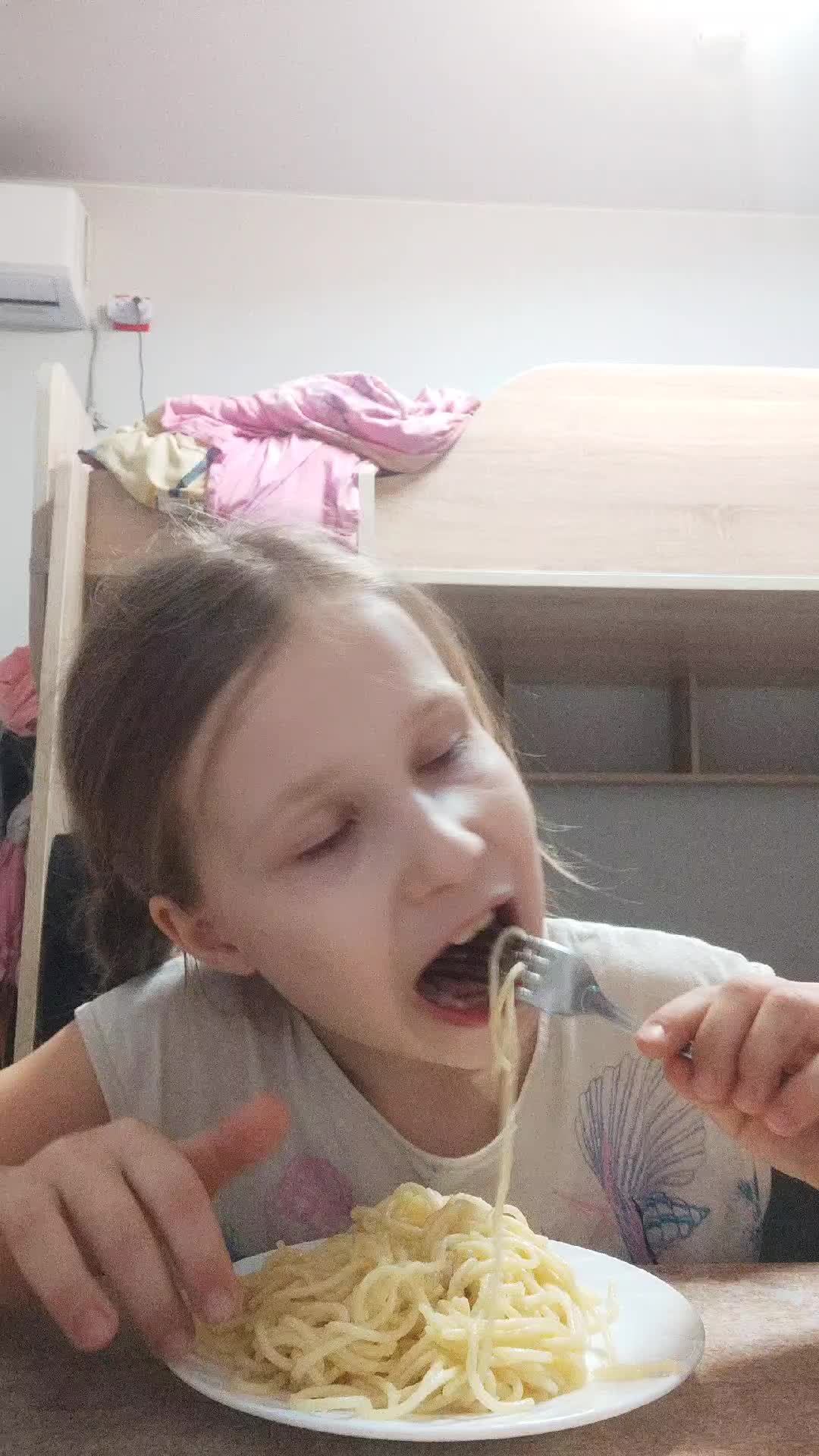 кушаю смотреть онлайн