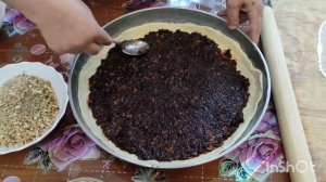Праздничный трехслойный пирог. Очень вкусный.