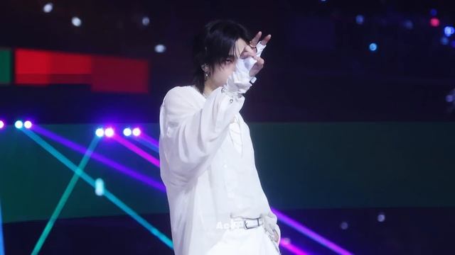240602 K-WAVE - Lose My Breath | Stray Kids HYUNJIN fancam 현진 직캠 смотреть онлайн