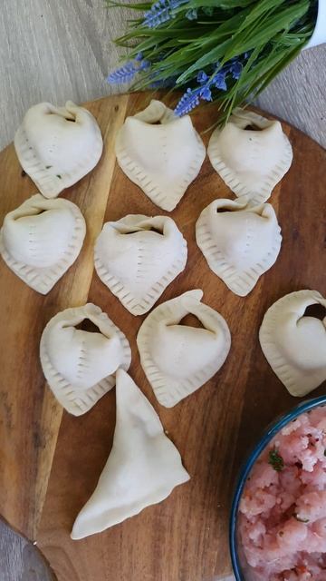 ЛЕПКА ВАРЕНИКОВ И ПЕЛЬМЕНЕЙ #лепкавареников #лепкапельменей смотреть онлайн