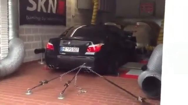Звук Вихлопа M5 смотреть онлайн