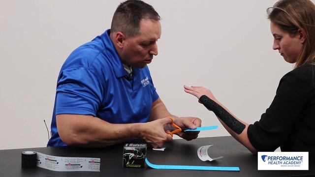 Ulnar Sided Wrist Pain #2 (Kinesiology Taping Technique) смотреть онлайн