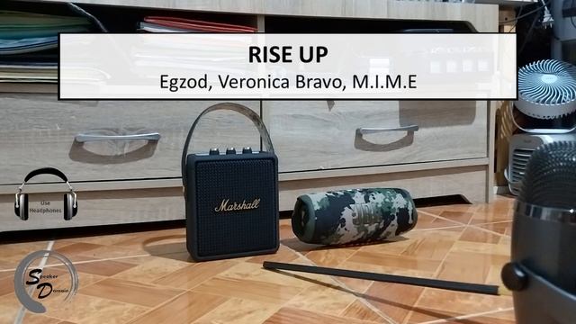 Marshall Stockwell II vs JBL Charge 5 смотреть онлайн