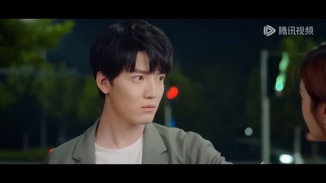 【MOVIE】醜女孩意外弄掉假髮露出絕美顏，霸總瞬間被驚豔了，愛上了她#我的半熟恋人#大陸電影#愛情電影#奇幻电影 смотреть онлайн