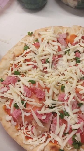 Готовлю пиццу. Малосольные огурчики. смотреть онлайн