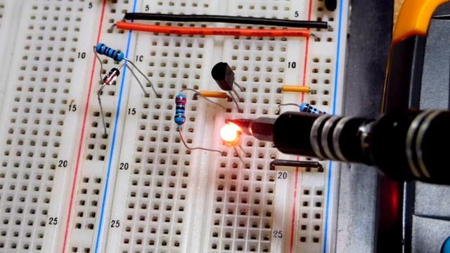 NPN BJT emitter follower improved zener diode circuit using 2N3904 bipolar junction transistor смотреть онлайн