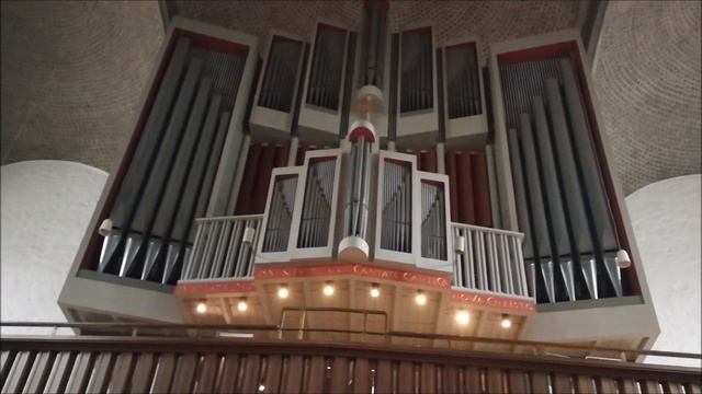 в городе много интересного смотреть онлайн
