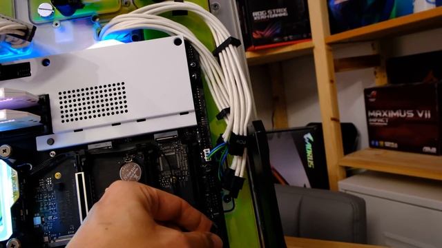 NZXT N7 Z690 MOTHERBOARD REVIEW + N5 Z690 Preview смотреть онлайн