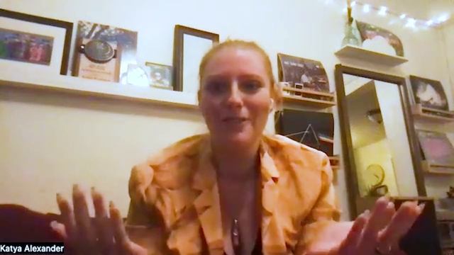 Pretty Problems With Film Producer Katya Alexander смотреть онлайн