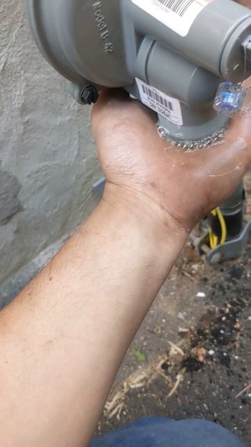 Natural gas leaking out of vent смотреть онлайн