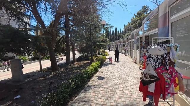 Судный день Кузьмича или убогая Алушта! Крым. Апрель 2024 смотреть онлайн