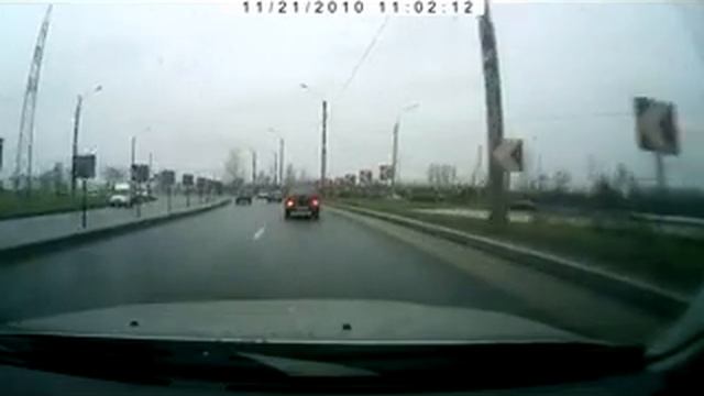 Спокойная езда расслабила водителя смотреть онлайн