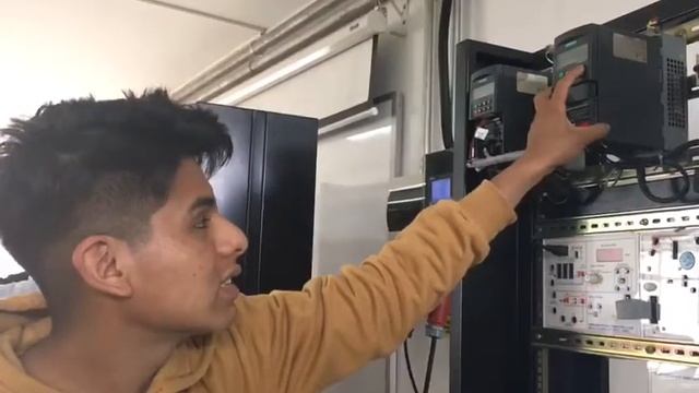 SIEMENS MICROMASTER 440 - Control Local