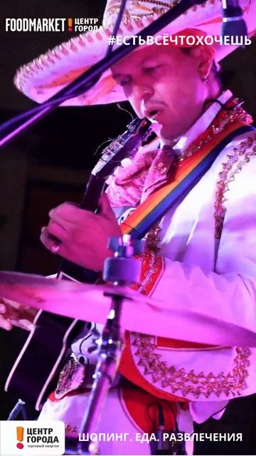 Атмосфера на Foodmarket, Краснодар! Приходите отдохнуть с друзьями!