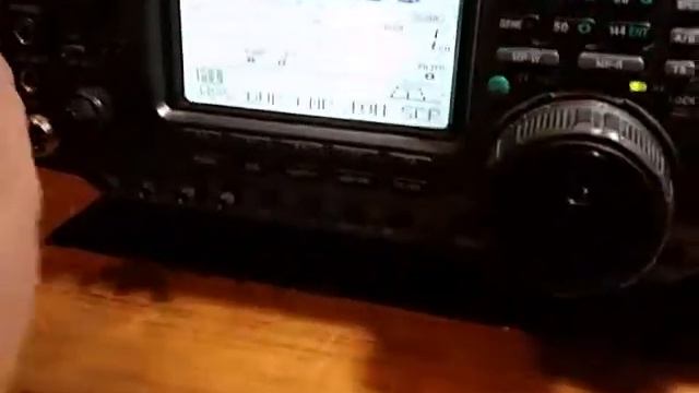 ICOM IC-7400...Test Strumentali dopo la riparazione della catena Driver PA смотреть онлайн