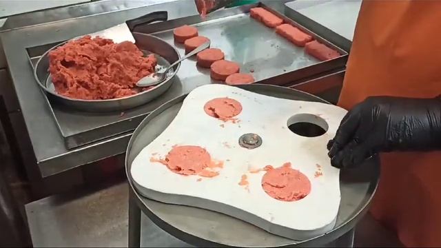 Ручной котлетный аппарат. Форма - круг d70. смотреть онлайн