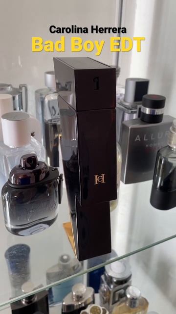 A nice fall/winter chocolate vanilla. Bad Boy EDT by Carolina Herrera #fragrance смотреть онлайн