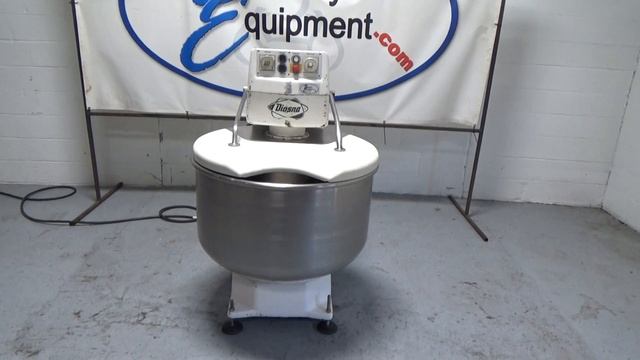 Diosna Spiral Mixer, Model: SP 160 D, Capacity: 352 Lbs, Running. смотреть онлайн