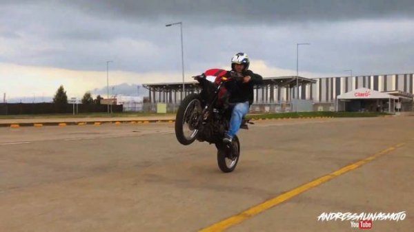 Probando KTM 530 EXC Supermoto - Artesano Stunt