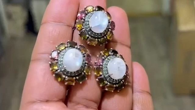 Лунный камень турмалины и шпинель19 раз11500₽ смотреть онлайн