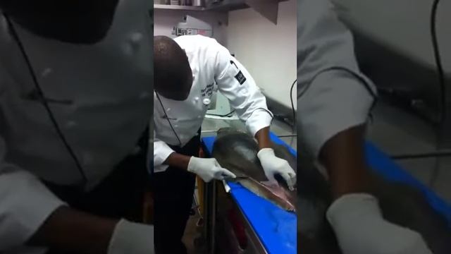 How to Debone Halibut смотреть онлайн