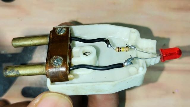 3V LED Directly With 220V AC Supply - Using Resistor смотреть онлайн