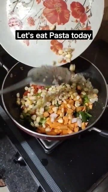 Masala pasta khalo frannnds #shorts #youtubeshorts #foodie #viral #shortsvideo смотреть онлайн