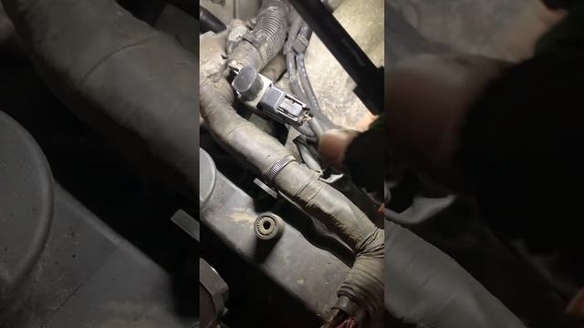 2007 Nissan Murano 3.5 misfire cyl 2 P1800 VIAS solenoid no good new coil and new pigtail смотреть онлайн