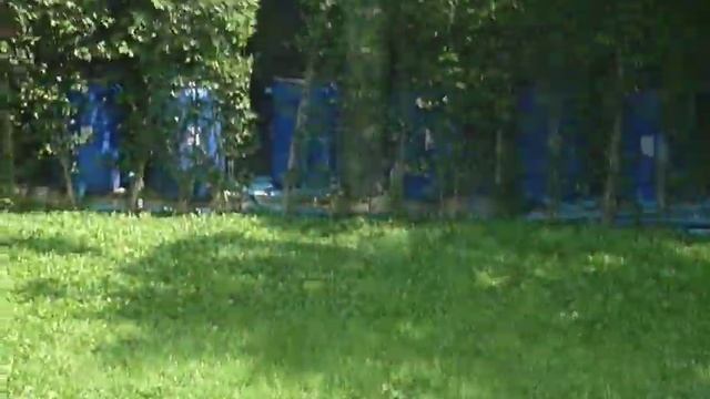 на территории торгового центра смотреть онлайн
