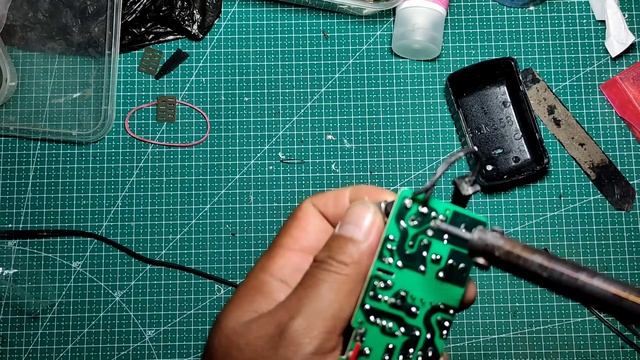 ADAPTOR MELEDAK DIPERBAIKI смотреть онлайн