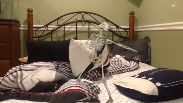(Warning 18+) Real Room Skeleton Caught on Camera MUST WATCH! 2023 смотреть онлайн