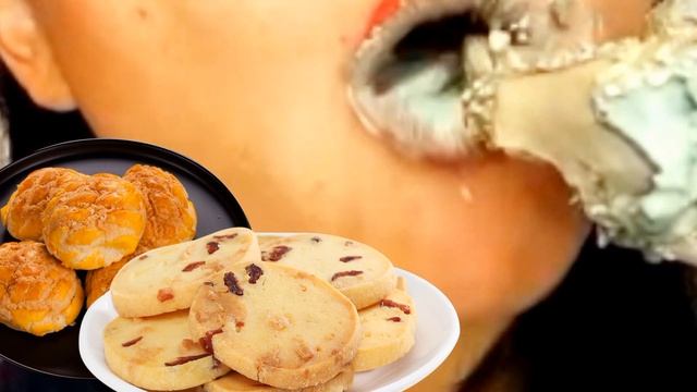 Potato bites and Crunchy Cookies | ASMR | MUKBANG by ASMR Laura смотреть онлайн