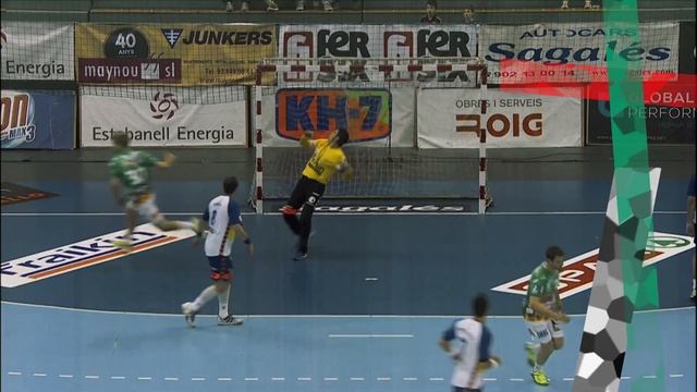 Göppingen defend title on home court at the LIQUI MOLY EHF Cup Finals смотреть онлайн