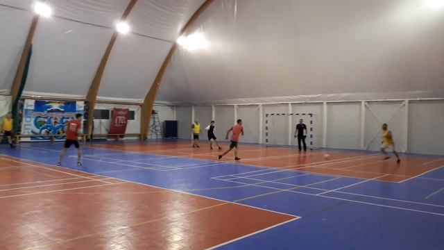 Игра между командами Ветераны и ЗУЭС осень 2022 год смотреть онлайн