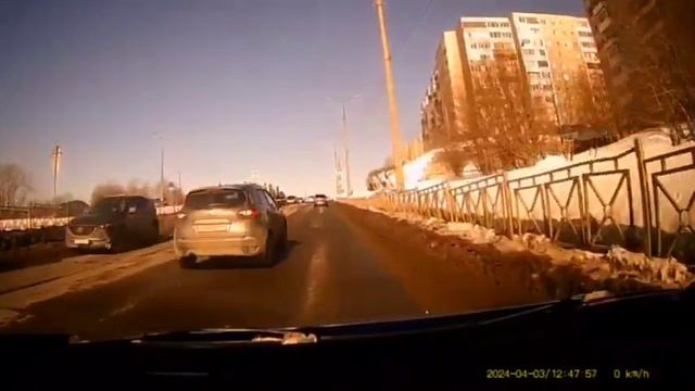 🤩 Рено момент. Без поворотников, не смотря по зеркалам. смотреть онлайн