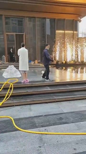 Аппарат искры (спаркуляр) #мир #искра #спецэффекты смотреть онлайн