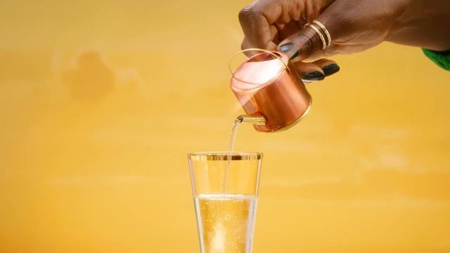 A Dash Of Je-Ne-Sais-Quoi смотреть онлайн