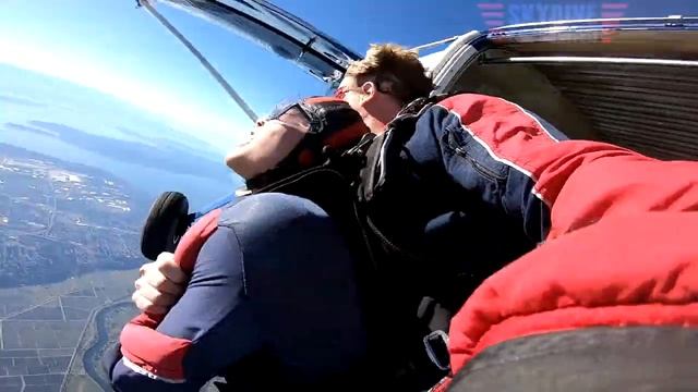 Samuel Christ's Tandem skydive! смотреть онлайн
