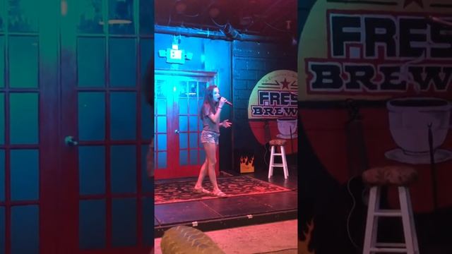 Millie Davis singing Someone Like You by Adele смотреть онлайн