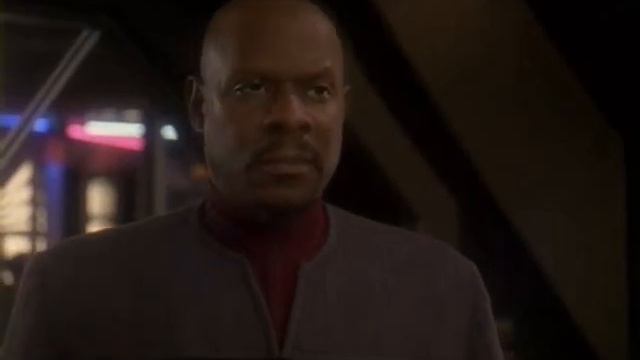 Odo busts Quark смотреть онлайн