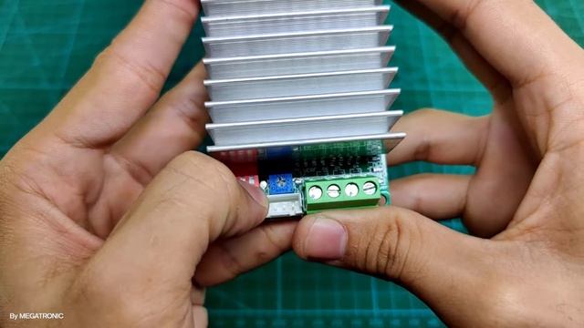 TB6600SMD-J2S2 | TB6600 4.5A Stepper Motor Driver 3D CNC Single Axis смотреть онлайн