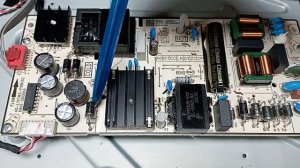 Ремонт Телевизора iFFALCON iFF50Q72 нет подсветки.