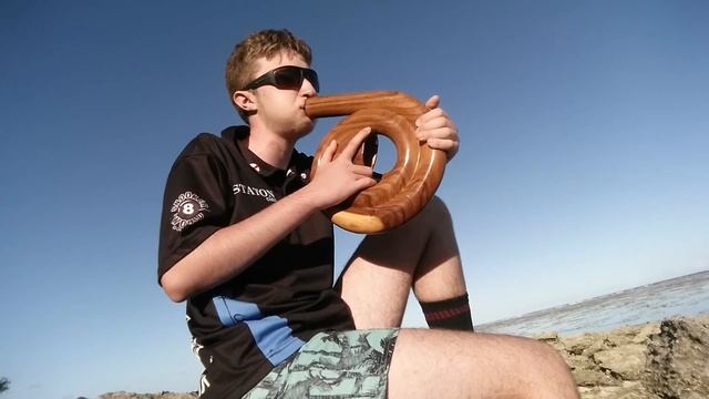 A Lady Elliot Island Spiral Didgeridoo Solo In The Key Of D смотреть онлайн