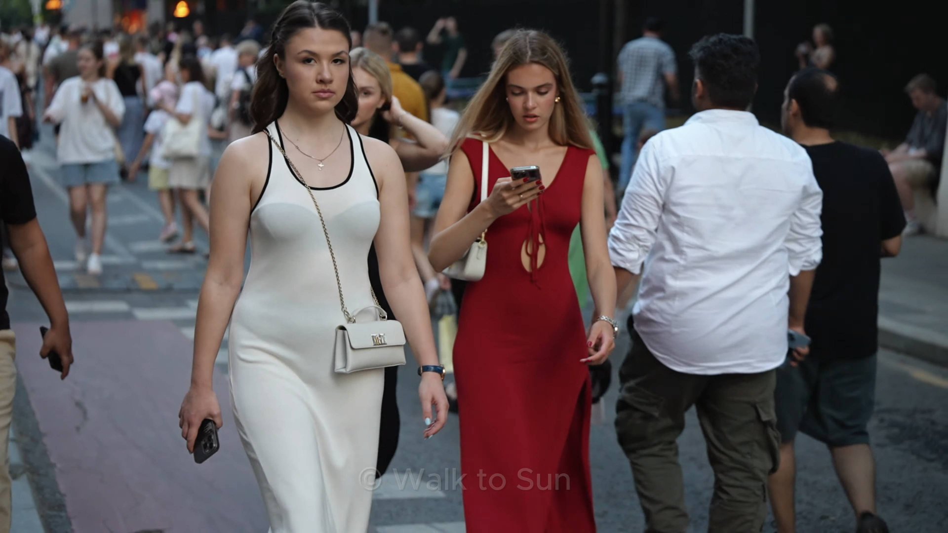 4K. Amazing Street Tour In Moscow. Life In Moscow Today.