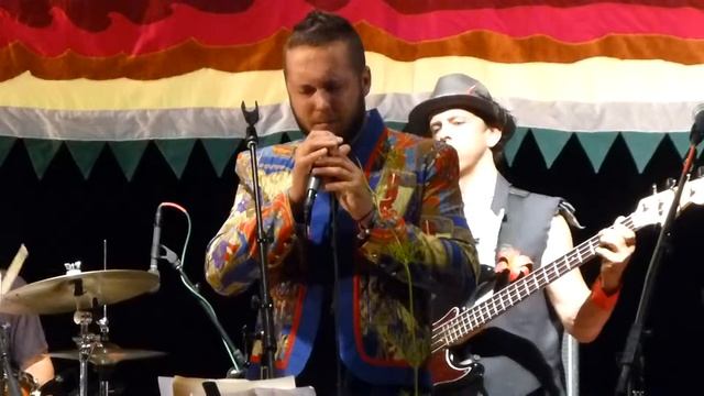 Steve Kerin singing "Tura Lura Lura " at 2014 Oregon Country Fair смотреть онлайн