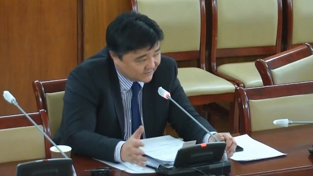 М.Оюунчимэг VS Г.Ганболд /нүүрсний хулгай ба хянан шалгах түр хороо/ смотреть онлайн