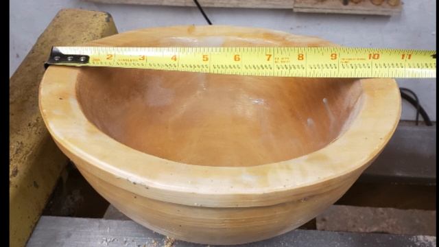 Woodturning Classic Bowl - From Tree To Table смотреть онлайн