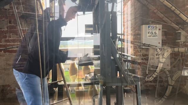 Pompiano, Brescia - “Phantasy for Italian carillon” by Mathieu Daniël Polak смотреть онлайн